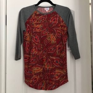 ⭐️LuLaRoe Randy T NWT size XS